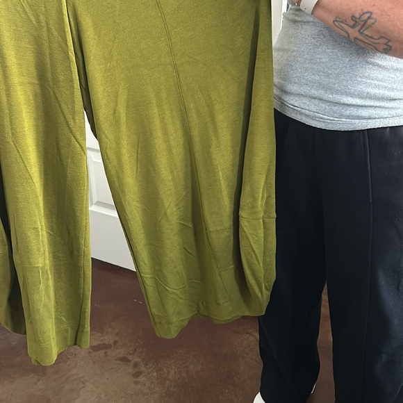 Alembika size 6, fits like 16-18. - Picture 2 of 5